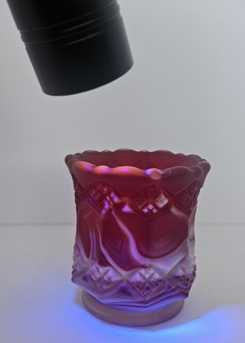 Imperial Glas gewirbelt rubinrot Schlacke Glas Zahnstocher Halter mit Licht Leuchten. Vintage - Bild 2 von 15