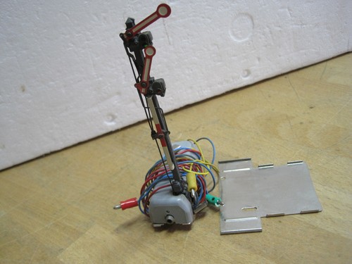 Märklin 7040 Signal + Schuhe + Unterlegplatte aus Anlagenrückbau