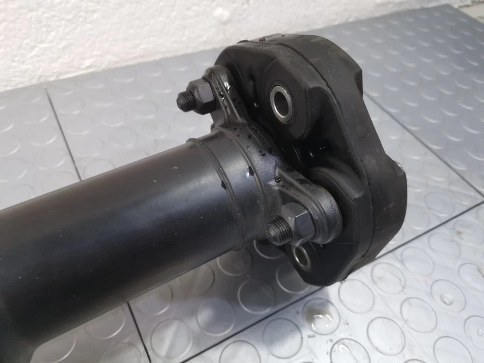 2013-2016 MASERATI QUATTROPORTE REAR AXLE DRIVESHAFT DRIVE SHAFT 06700085430 - Image 2 of 4