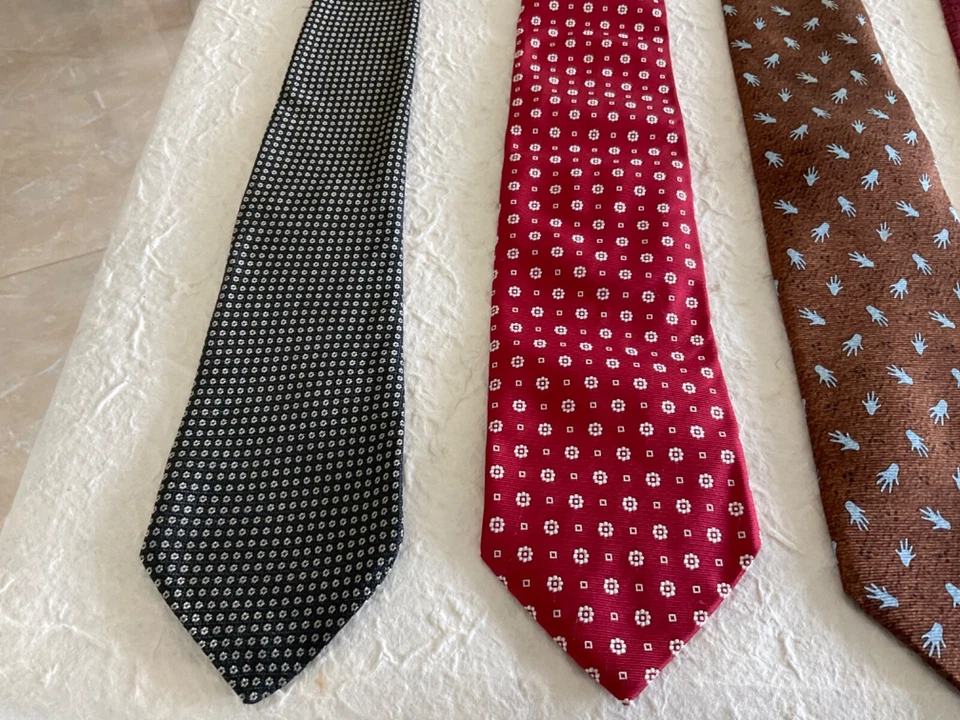 Lote de diecinueve (19) corbatas vintage de calidad de diseñador. Foto 3 de 4