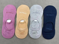 4 pairs Women's No Shows Socks Size Medium 8-10.5 Four colors