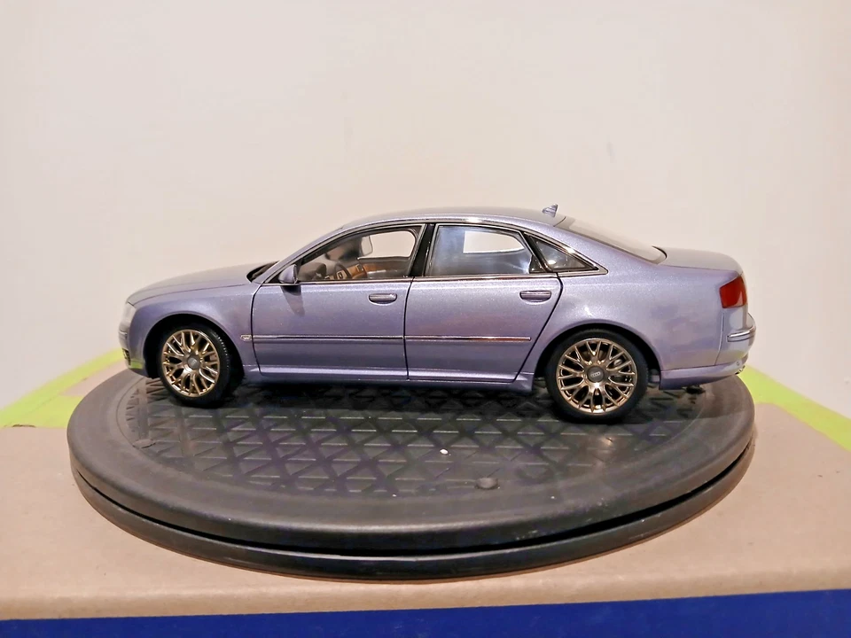 1:18 Kyosho Audi A8 4.2 TDI Quattro - Image 4 of 4