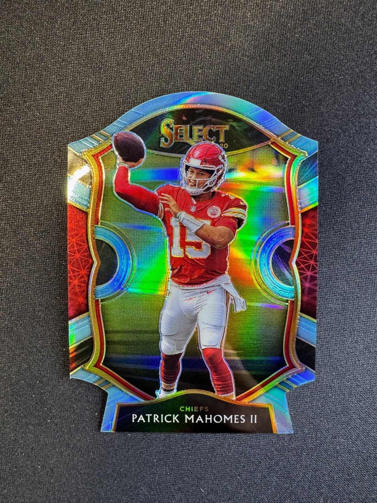 2020 Panini Select Patrick Mahomes II Light Blue Die-Cut Prizm #2 Chiefs