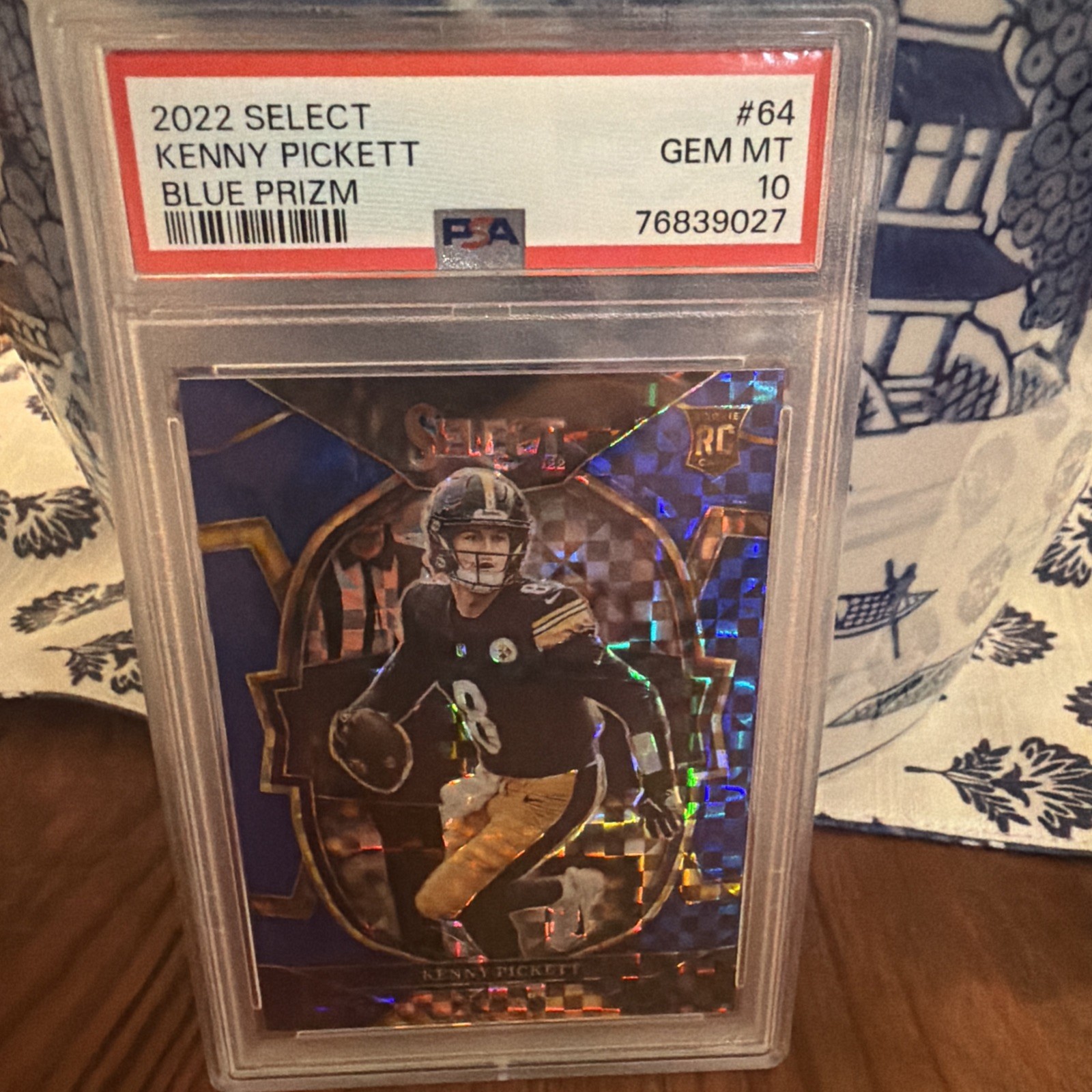 2022 Panini Select Concourse Kenny Pickett #64 (RC) Blue /199 PSA 10