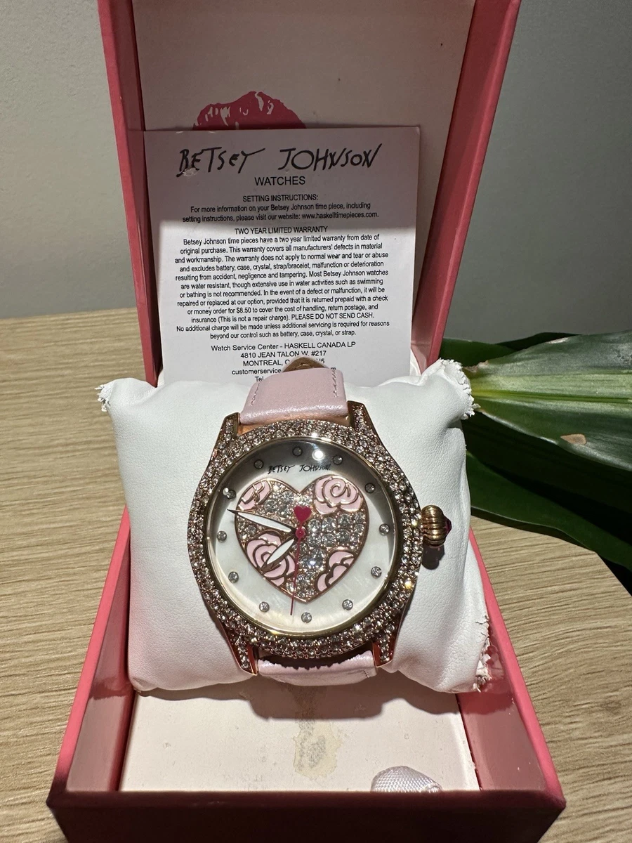 I*1様 超美品　★Betsey Johnson ストーン付き腕時計★ I*1様 超美品 ☆Betsey Johnson ストーン付き腕時計☆ Betsey Johnson