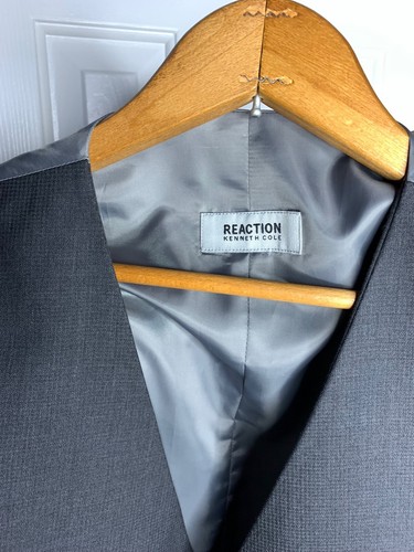 REACTION Kenneth Cole Men’s Dress Tuxedo Vest Charcoal Gray 42S W35 Slim Fit New - 第 4/8 張圖片