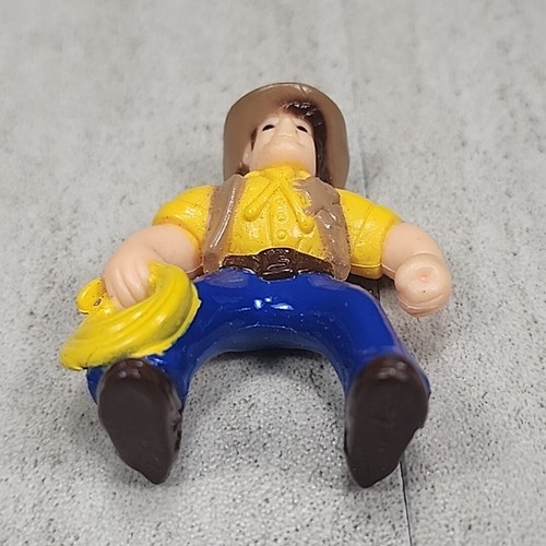Lincoln Logs Western Sheriff Cowboy Figure Yellow Shirt Original Wooden Building - Picture 3 of 4