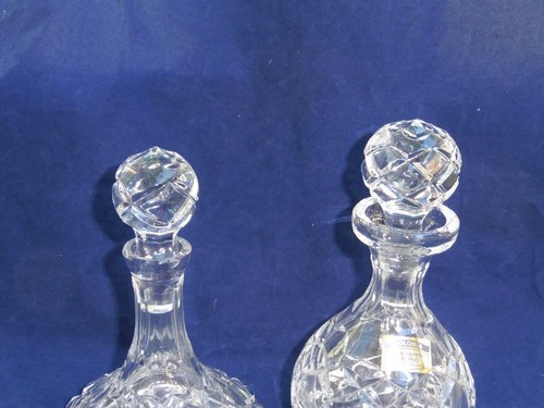 2 POLONIA Lead Crystal Oil & Vinegar Cruets Criss Cross & Circle Pattern Poland - Picture 3 of 7
