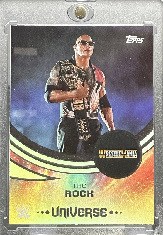 THE ROCK DWAYNE JOHNSON RARE HOLO INSERT REFRACTOR FOIL SPORTS CARD WWE MINT