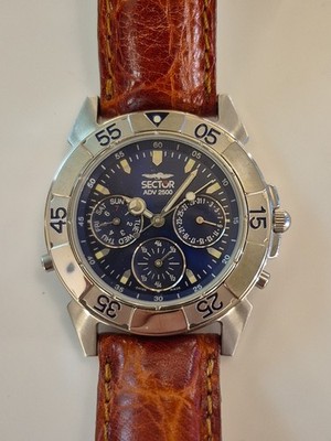 Sector Quarzuhr Neu aus Lagerbestand Durchmesser 37 mm Datum Woche 