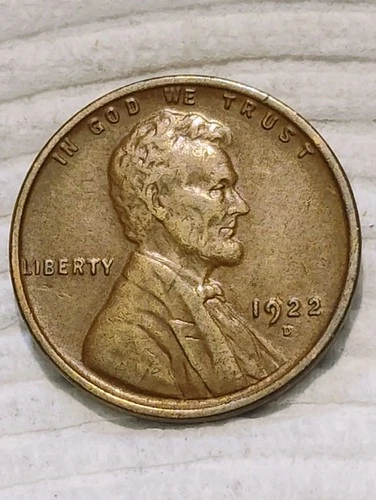 1922 D ~ LINCOLN WHEAT CENT ~ CH XF (strong reverse)