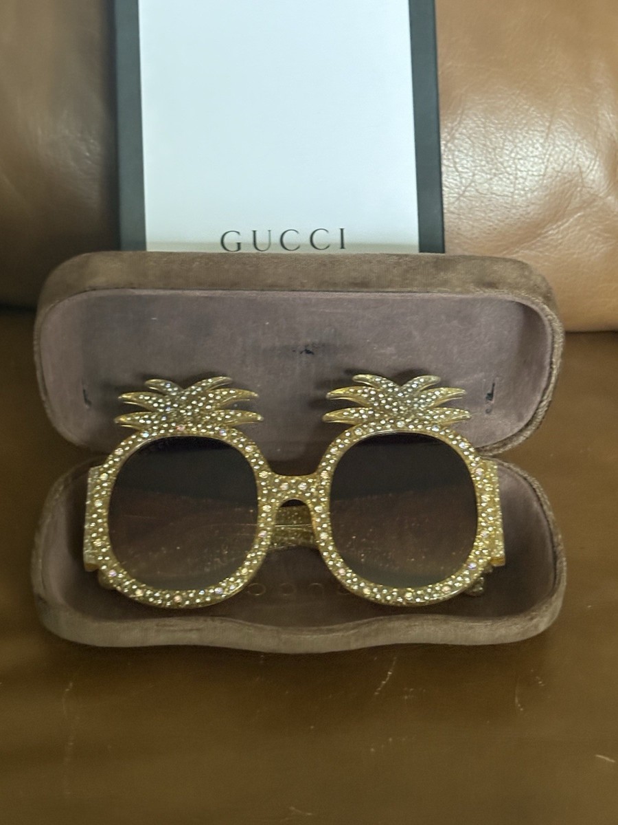 PRE-OWNED GUCCI HOLLYWOOD OVERSIZED GOLD CRYSTAL PINEAPPLE  display picture 1