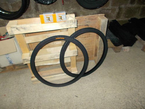 2 COPERTONI + 2 CAMERE 26 X 1.40 SLICK NERO BICI 26 MOUNTAIN/BIKE | eBay