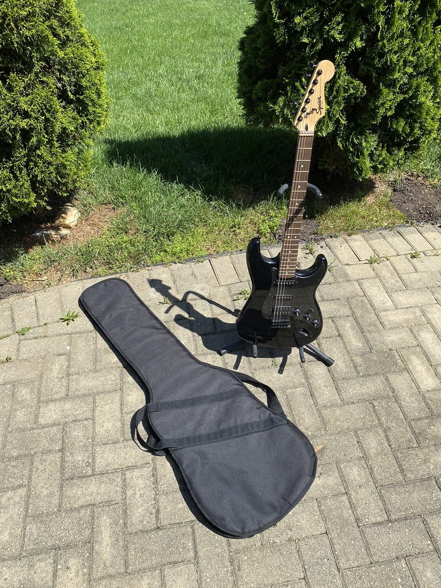 Fender Squier Bullet Stratocaster HT HSS Limited-Edition Fender Squier Bullet Stratocaster HT HSS Limited-Edition