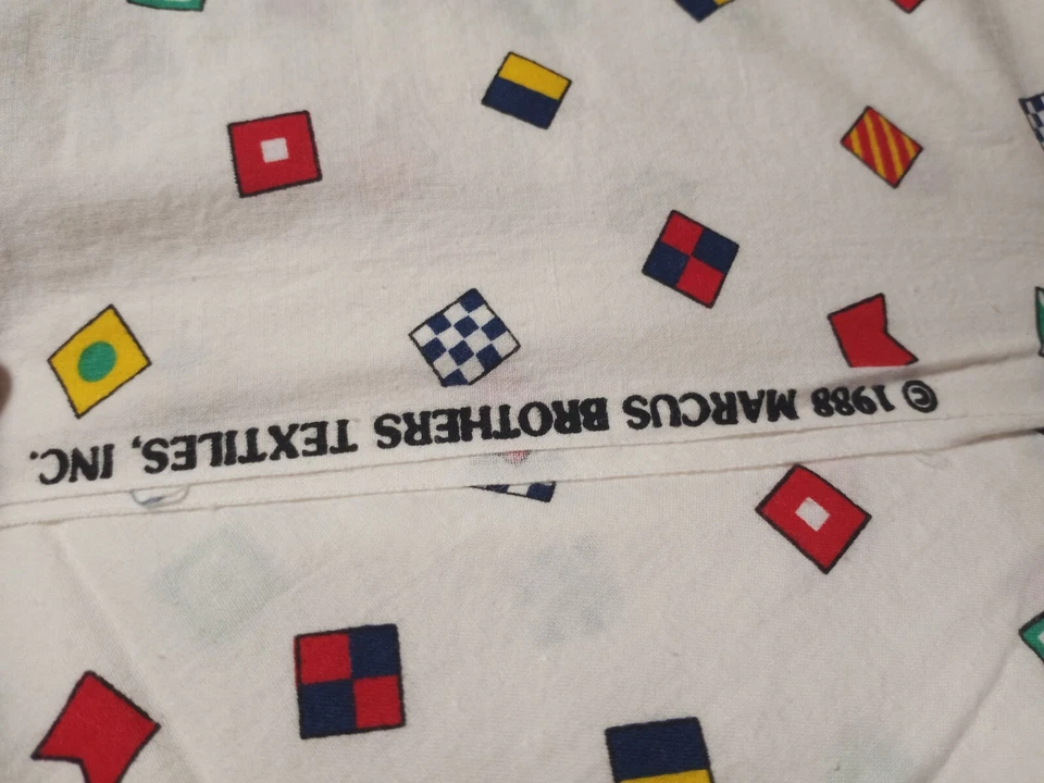 Vintage Marcus Brothers Textiles 1988 Multicolor Flag Square Cotton Fabric 43x36 - Image 4 of 4