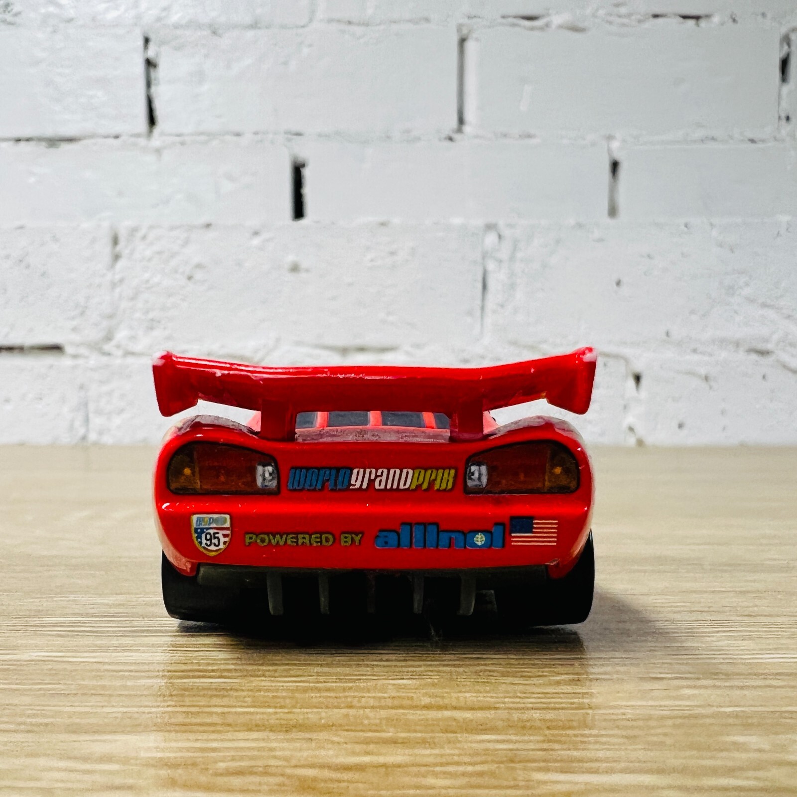 Disney Pixar Diecast Metal Cars 2 WGP World Grand Prix Lightning