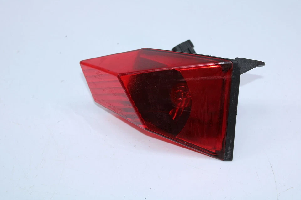 Can-Am Spyder RS-S SE5 2016 luz trasera derecha luz de freno trasera 710000869 Foto 2 de 4