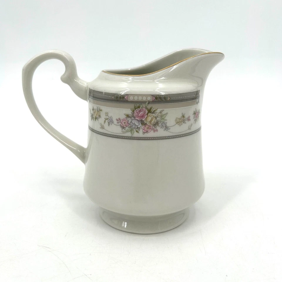 Taza crema Southampton floral blanca rosa fina FARBERWARE 1992 vintage Foto 2 de 4