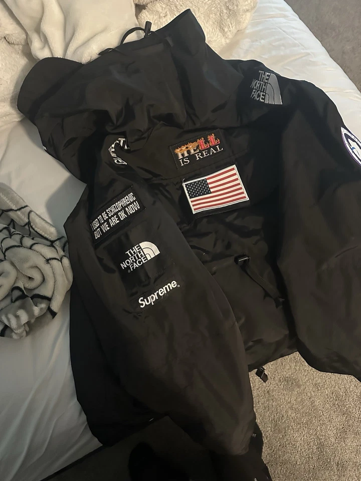 Supreme x North Face x GoreTex Trans Antarctica Expedition Pullover Jacket - Image 2 of 3