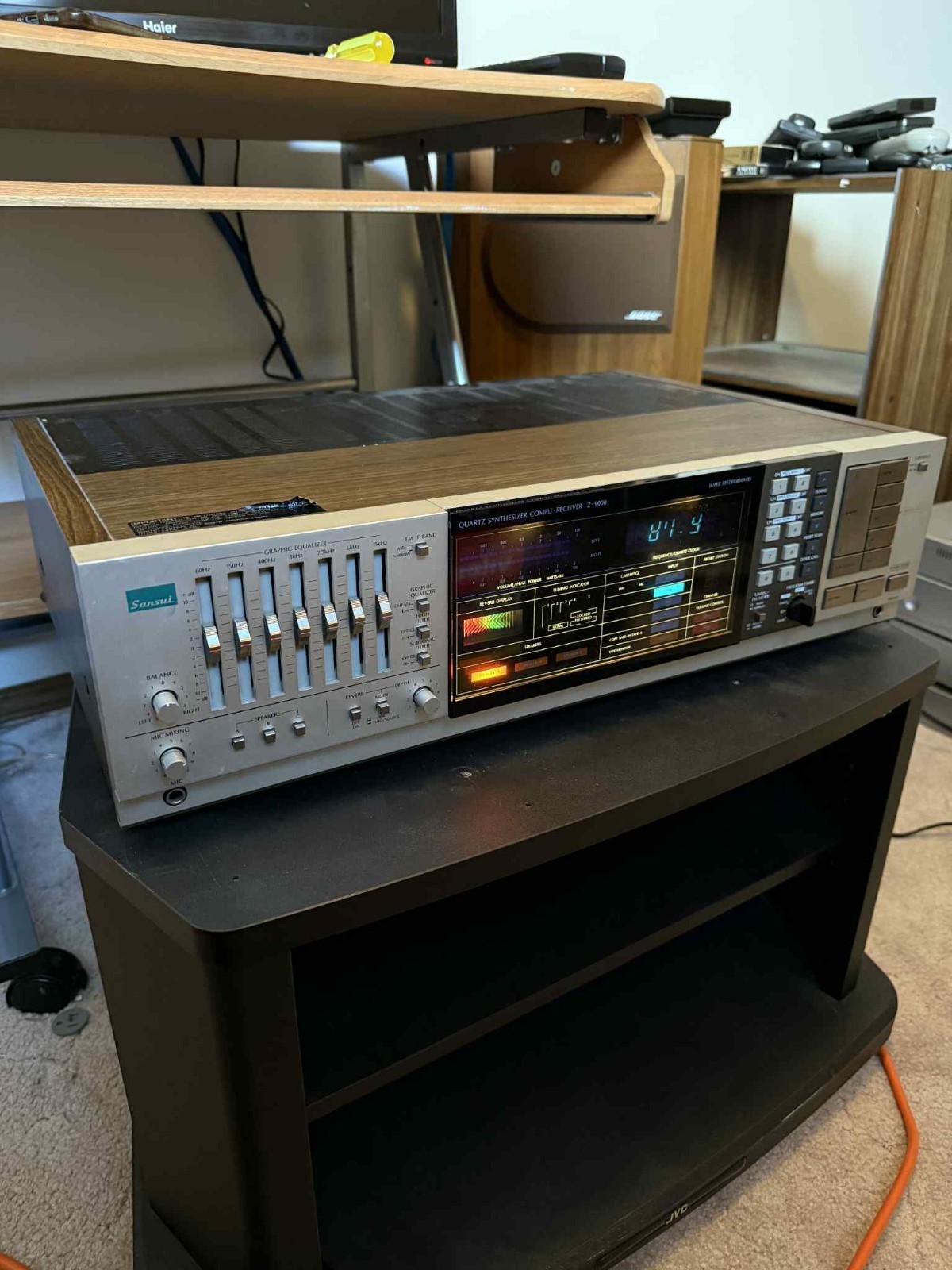 Sansui Z-9000 Quartz Synthesizer Receiver – Graphic EQ, Reverb, Spectrum Display
