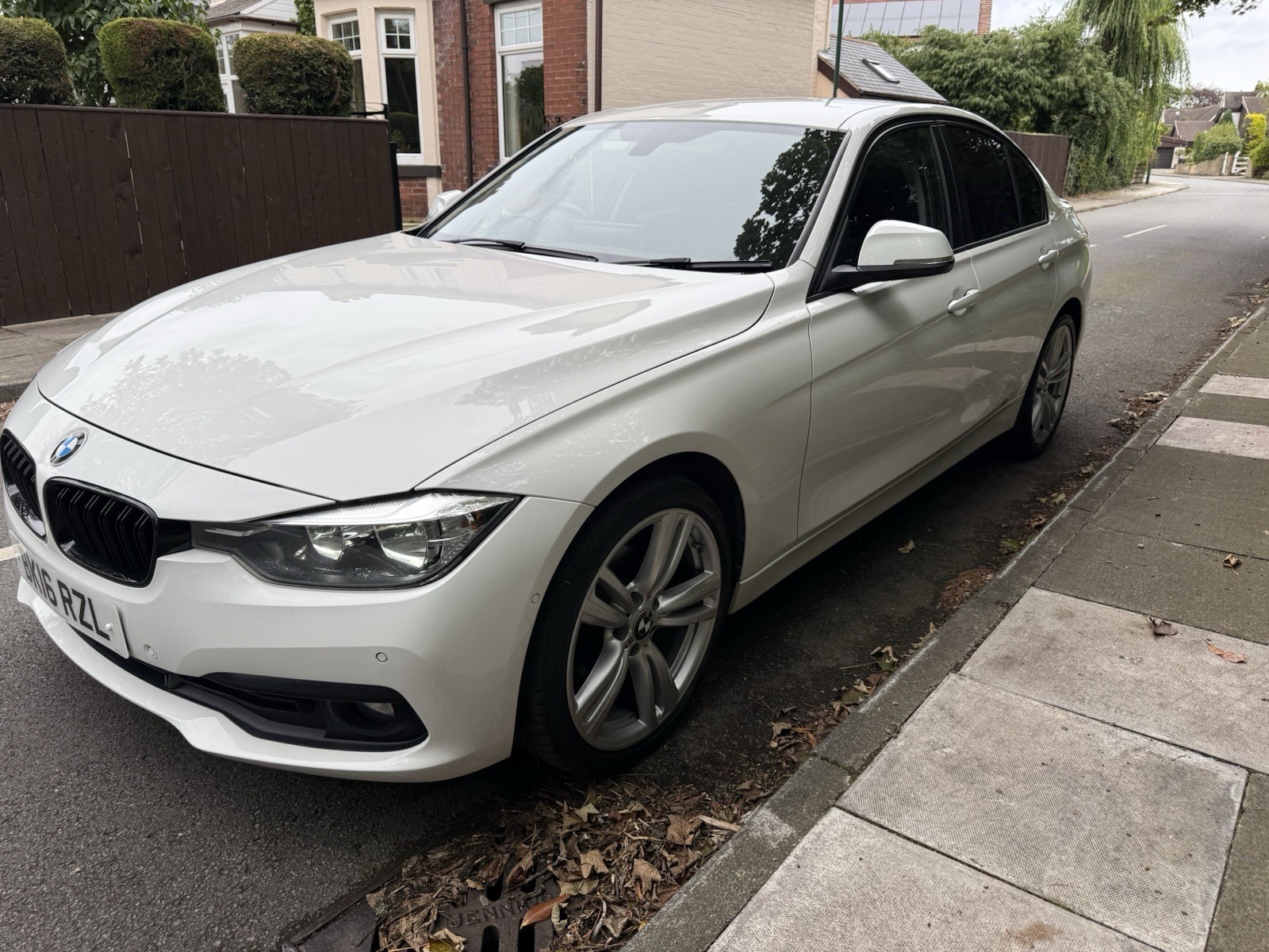 2016 BMW 3 Series, photograph 9