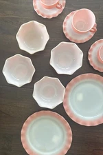VTG Hazel Atlas  Pink Crinoline Lot of 12 Berry, 3 saucers 3cups 4 Bowls 2 Plate