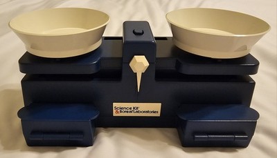 Science Kit & Boreal Laboratories Double-Pan Balance Scale with 8-Piece Brass...