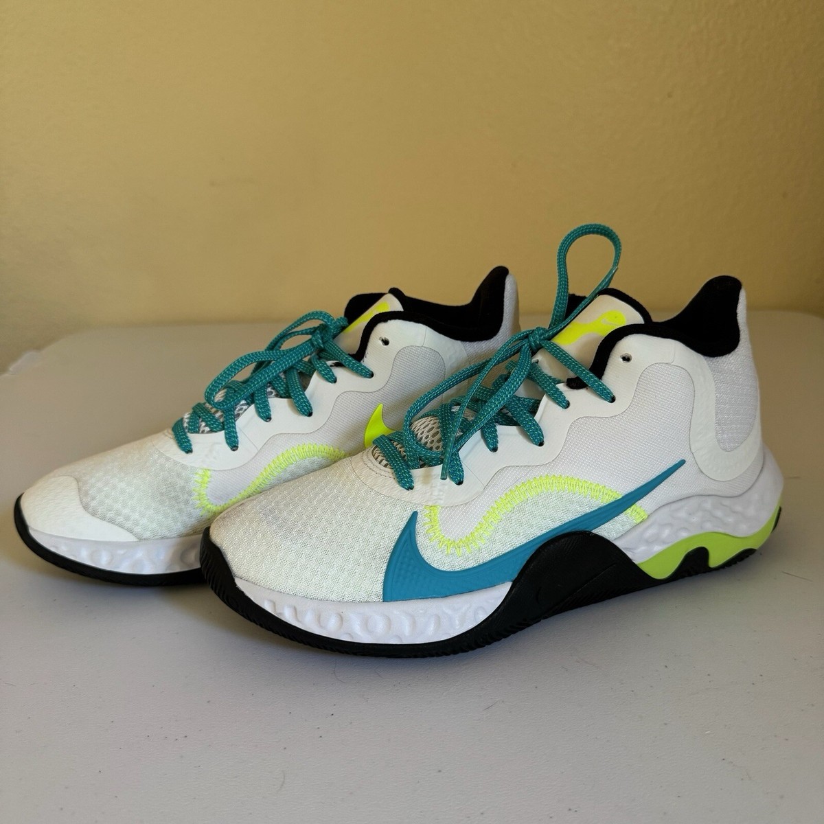 Nike Renew Elevate Sneakers\