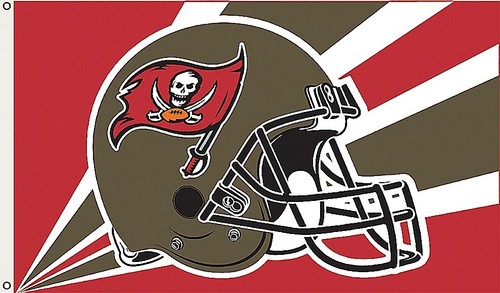 Tampa Bay Buccaneers Huge 3'x5' NFL Licensed Helmet Flag / Banner -Free Shipping - Picture 1 of 1