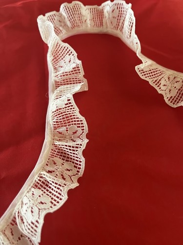 Vintage Ruffled Lace Variations Beige, Cream, White 1" by the yard -you choose! - Picture 17 of 17