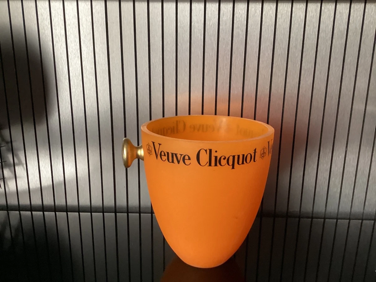 Seau à champagne et deux flûtes vintage français en acrylique Veuve