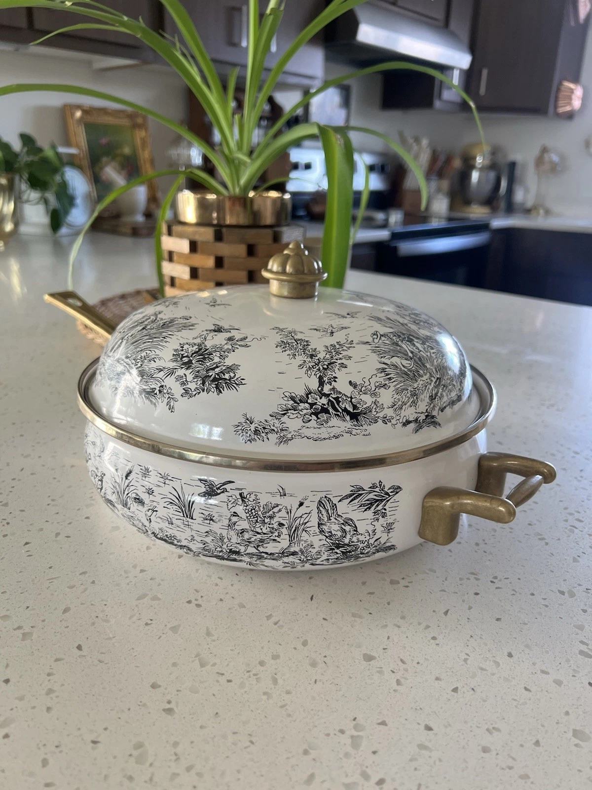 Tabletops Unlimited Vitroceramic Pot w/Lid New England Toile 10.5"