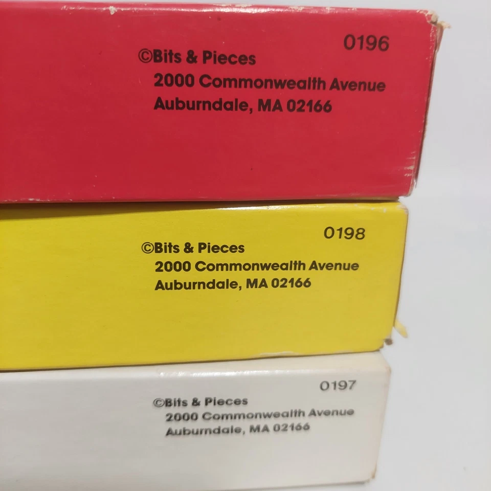 3 VTG Bits And Pieces Secrets Puzzle Mystery 500 pieces red Yellow & White Uncou - Image 2 of 4