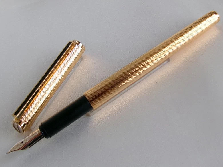 Caneta-tinteiro Dunhill Gemline banhada a ouro cevada 14K M nova na caixa clipe de linha preta - Imagem 3 de 4