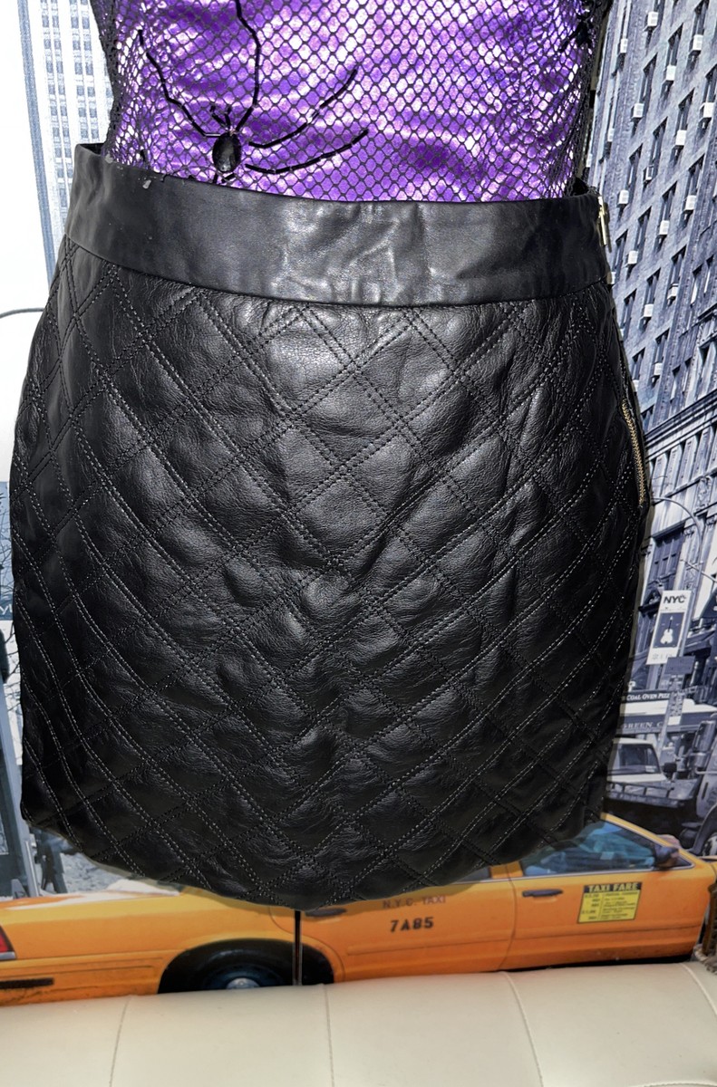 Banana Republic Black Faux Leather Quilted Mini Skirt Sz 00P