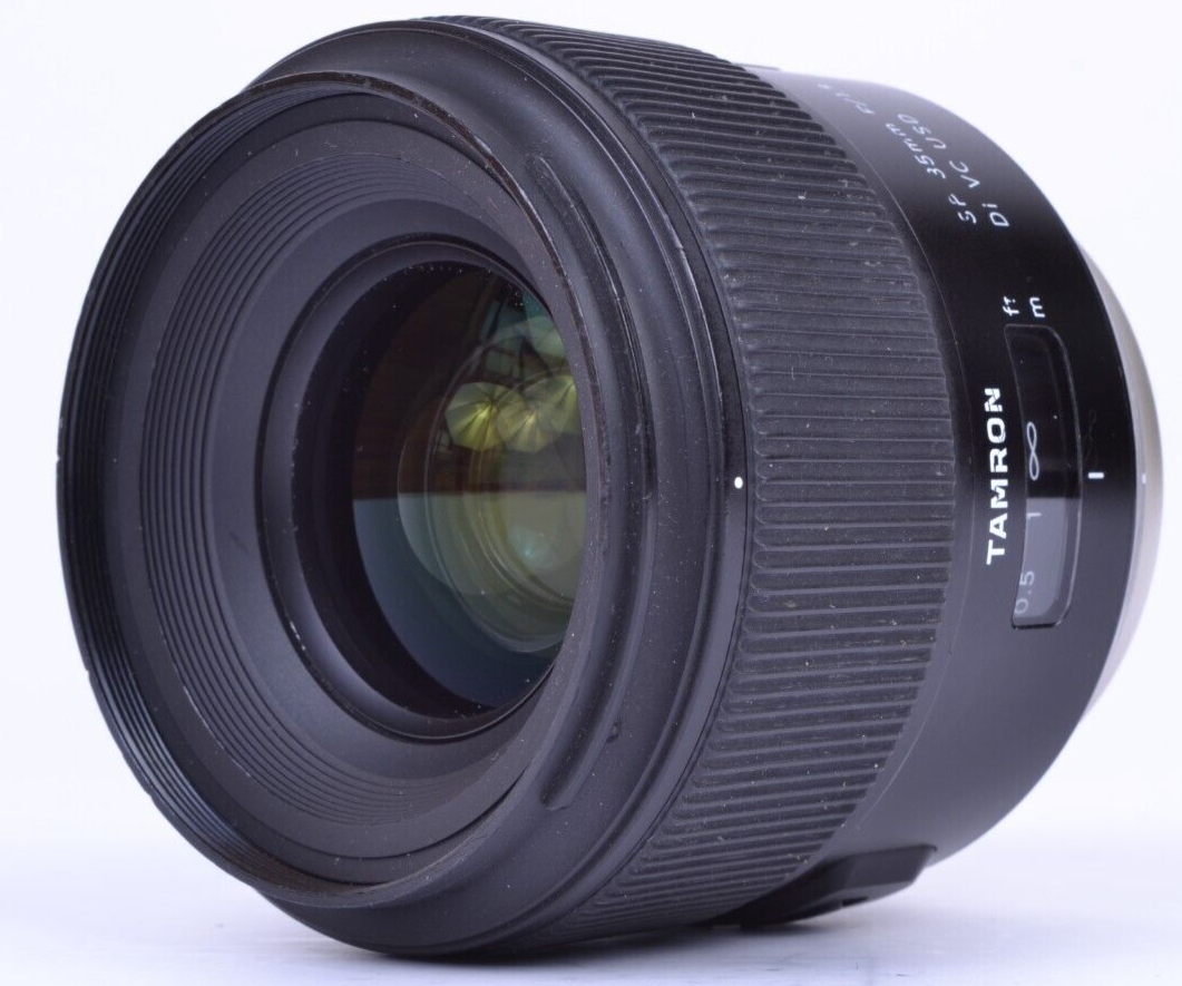 Tamron SP (F012)35mm f/1.8 Di VC USD Prime Lens for Nikon AF Tamron SP (F012)35mm f/1.8 Di VC USD Prime Lens for Nikon AF