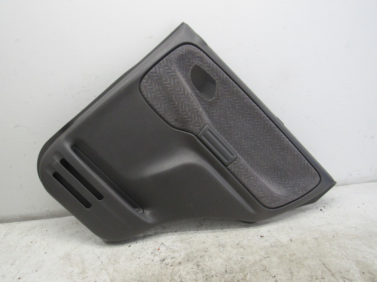 1999 2002 Suzuki Vitara right passenger side rear back door