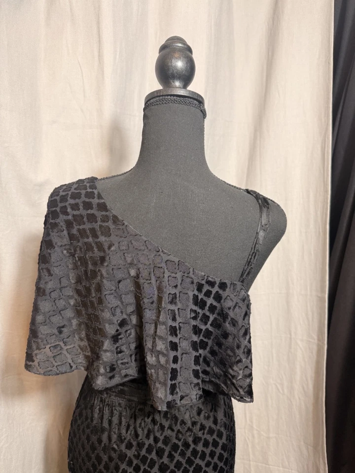 Diane Von Furstenberg Women's Burnout Satin Ruffle Long Wrap Dress Black Size M - Image 4 of 4