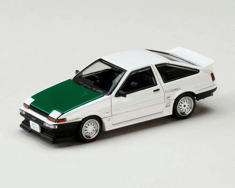 Hobby Japón Toyota Sprinter Trueno (AE86) Keiichi Tsuchiya's AE86 1/64 Foto 2 de 4