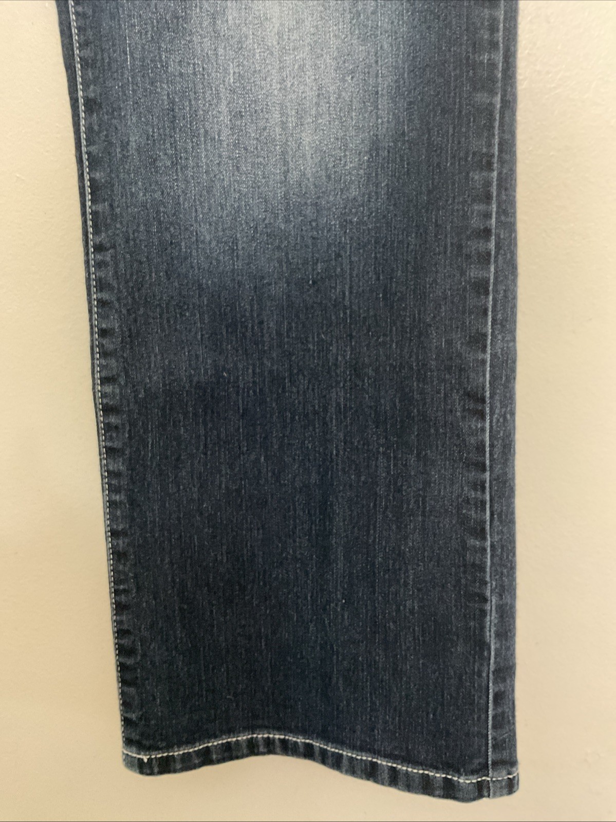 Picture 3 of 22