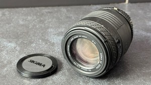 Sigma UC Zoom 70-210mm f/4-5.6 Multi-Coated Lens