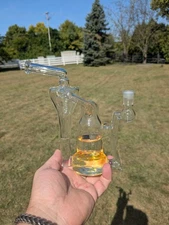 Clear Glass Rig with Built-In Perc  – Amber Base 