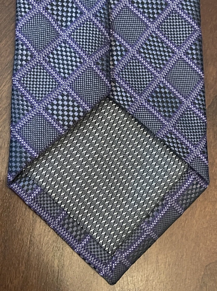 Alexander Julian Colores Púrpura Hecho a Mano 100% Poliéster Hecho en China Foto 2 de 4