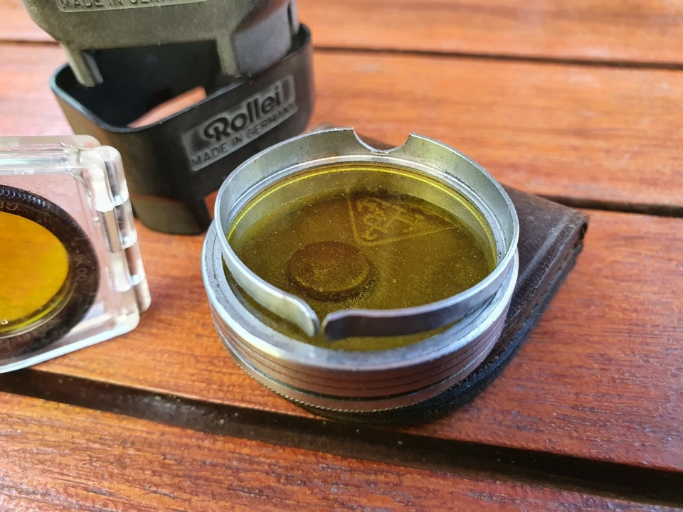 Rolleiflex Accessories Yellow Filter, Sunshade.... - Image 4 of 4