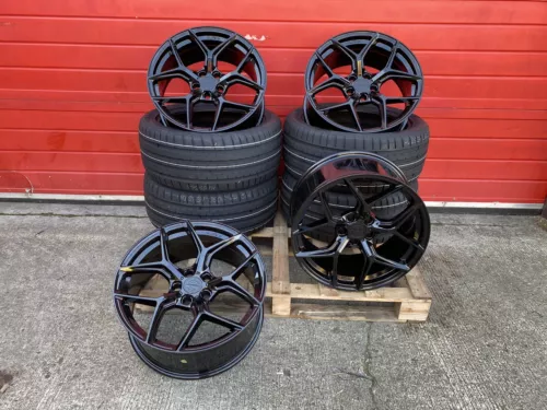 Brand new set of 20” alloy wheels and tyres Fits Vw T5 T6 Transporter T32