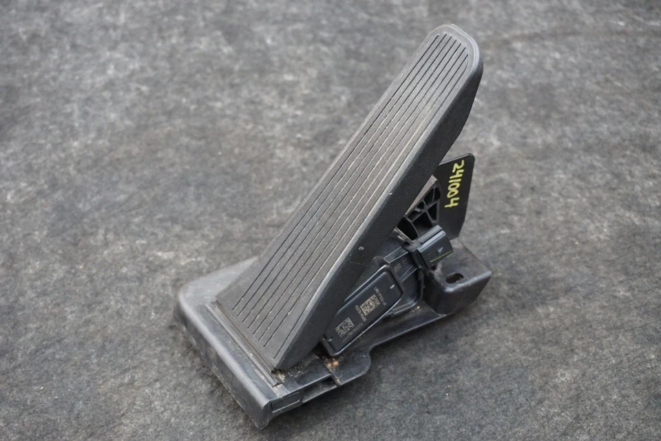 Acelerador de acelerador de pedal de gasolina L1MC9F836 Lincoln Aviator Grand Touring 2020-23 Foto 2 de 4