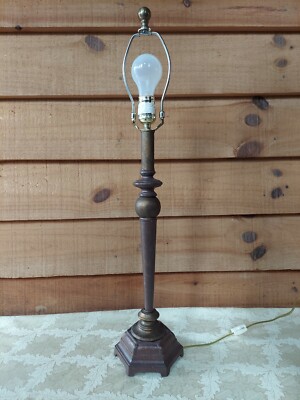 BEAUTIFUL ORIGINAL DESIGN TABLE LAMP - TRADITIONAL GARY DAVID #15479