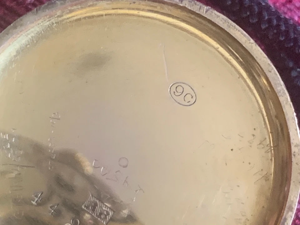 Antique Baume 9ct rose gold ladies 15 jewel watch. Pre-owned used - image 3 of 4