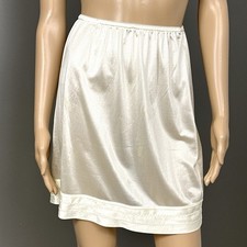 Vintage Mel-Lin Half Slip Skirt Size Medium Short Ivory 100 Nylon USA Made