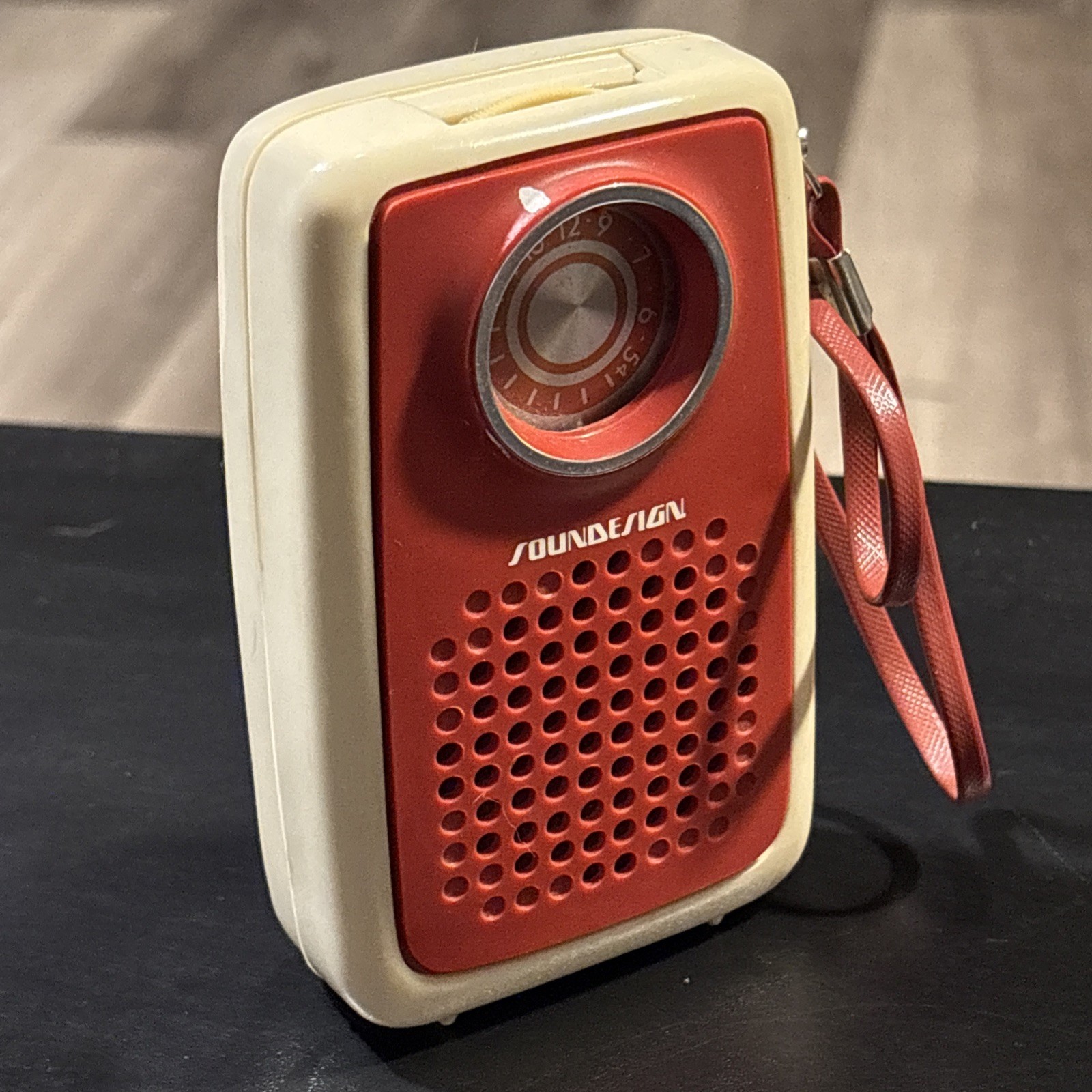 SOUNDESIGN 1177 Transistor Radio - Works In Box With Instructions